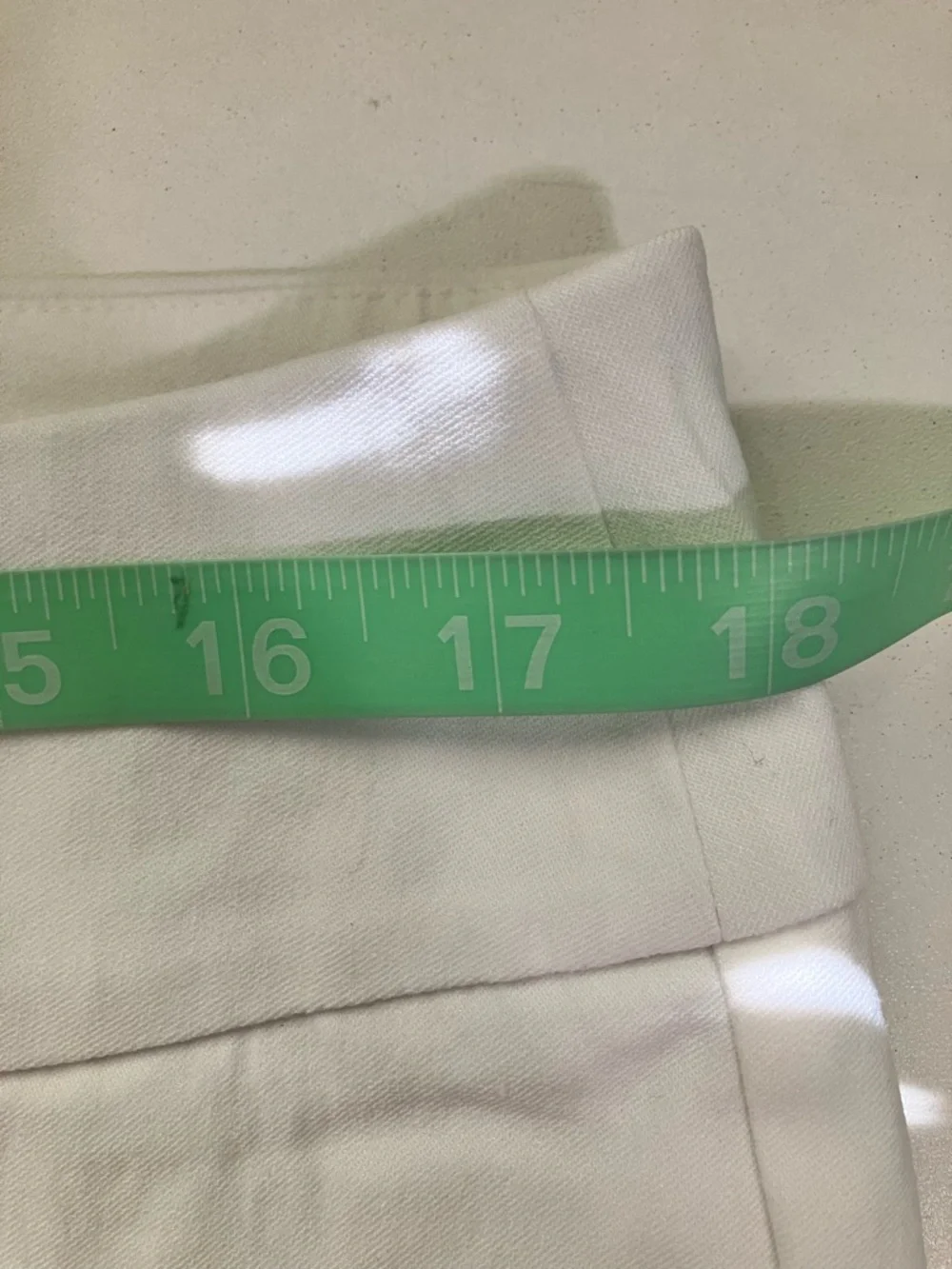 Premise 12 inch Pull On Knee Shorts White - Size Large - Picture 5 of 7